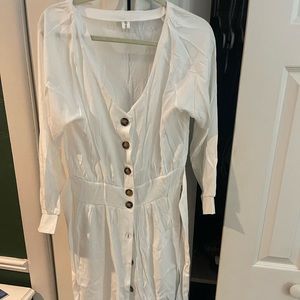 Beautiful front button midi dress, New never worn, bought online